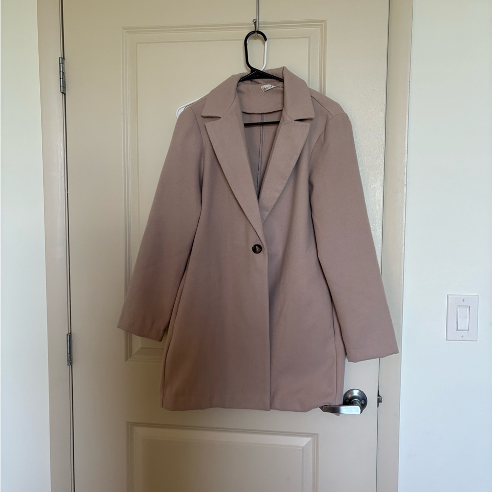 Elegant Tan Women's Coat